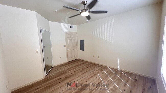 Building Photo - One Bedroom, One Bath
