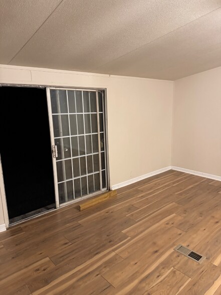 Building Photo - 2610 Crane Ln