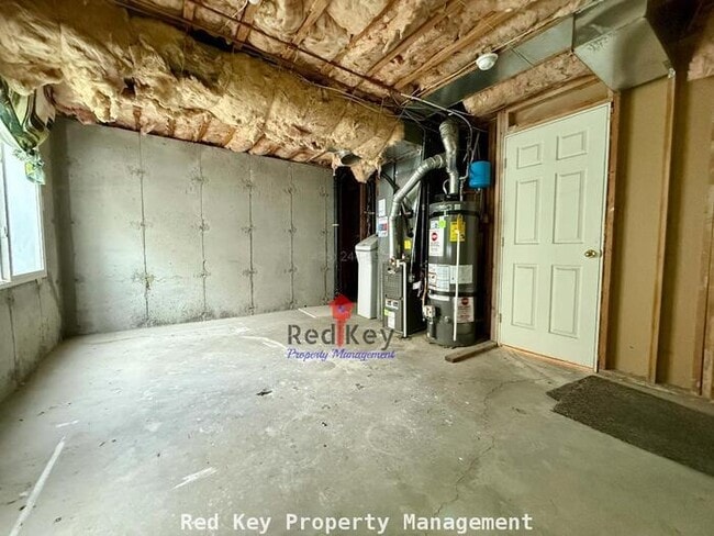 Building Photo - Crystal Bay Dr Single Family Home