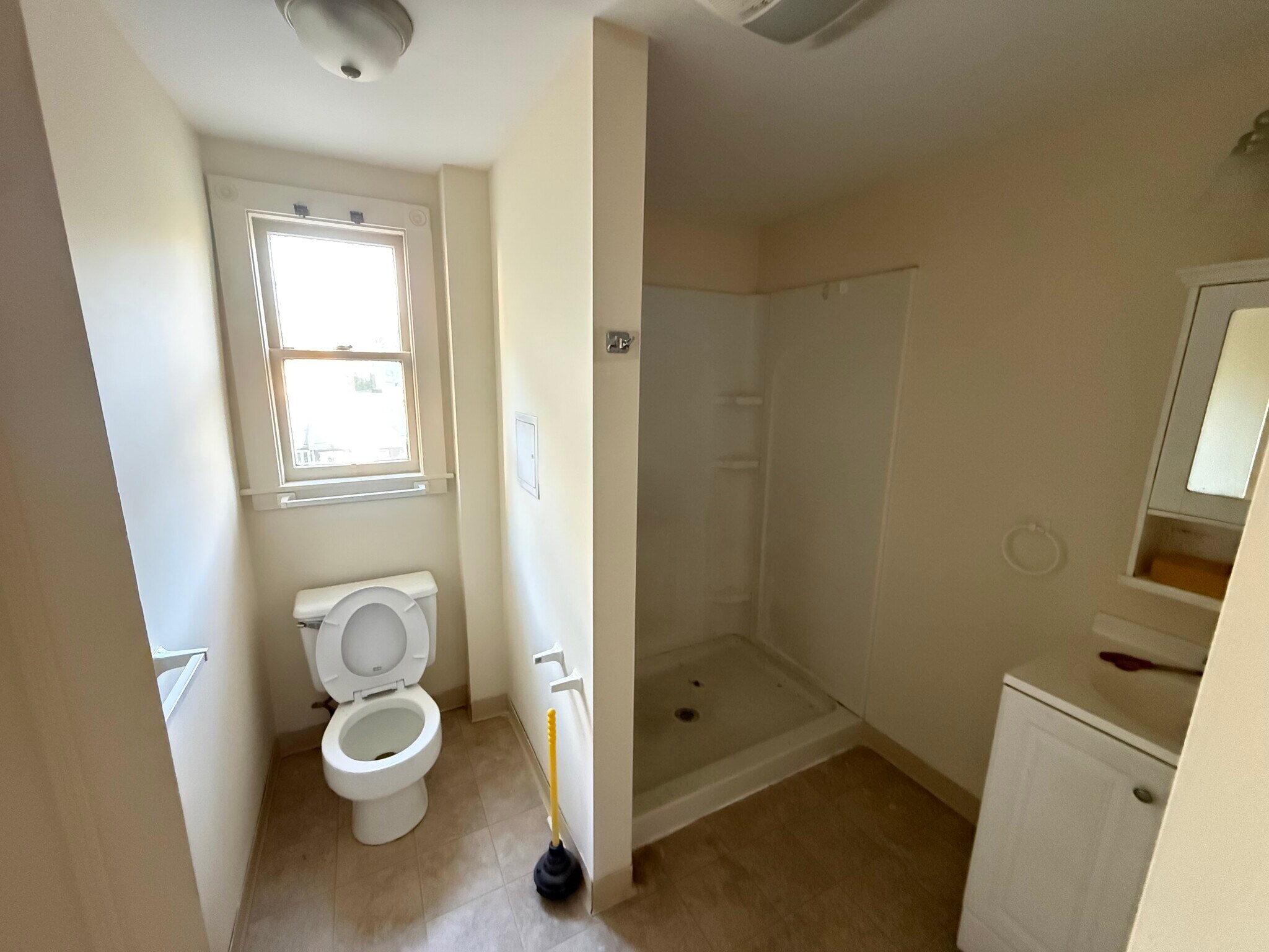 Bathroom - 497 W Main St