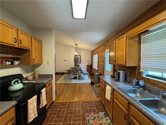 Building Photo - 8911 Daer Water Dr