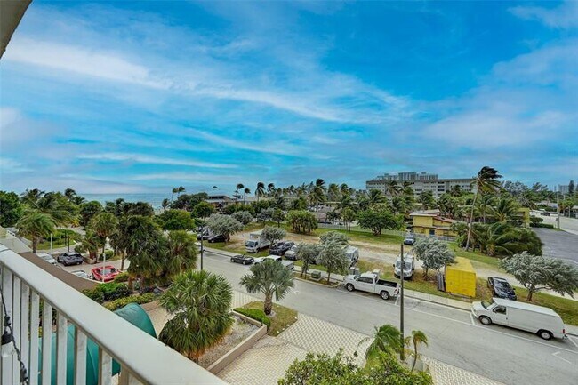 Building Photo - 111 Briny Ave