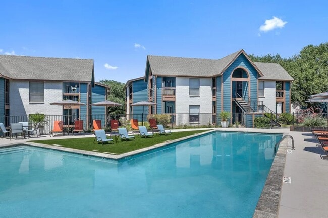 Building Photo - 10951 Laureate Dr