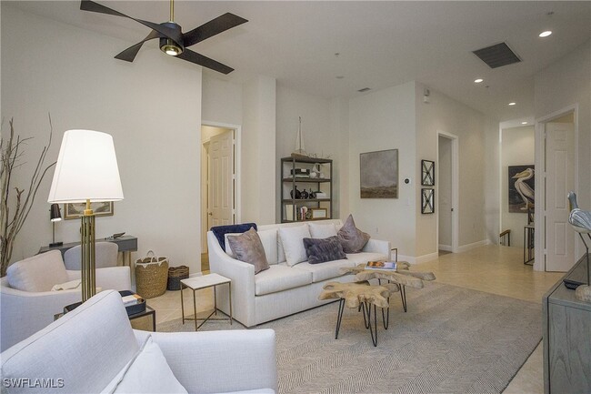 Building Photo - 9239 Tesoro Ln