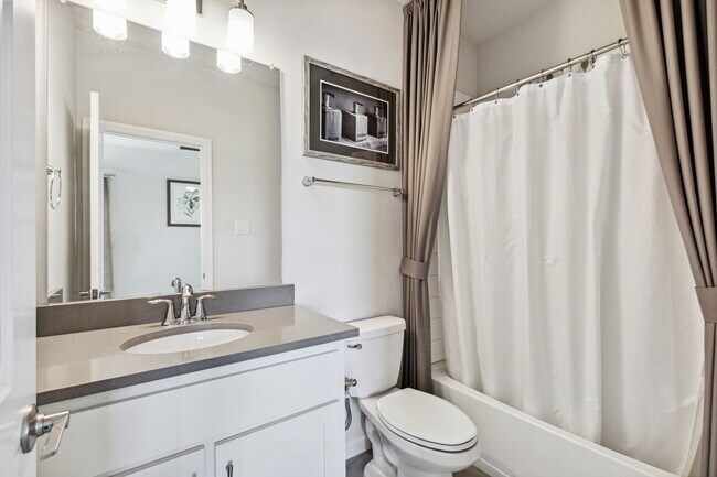 4th full ensuite bathroom - 2871 Cannon Dr