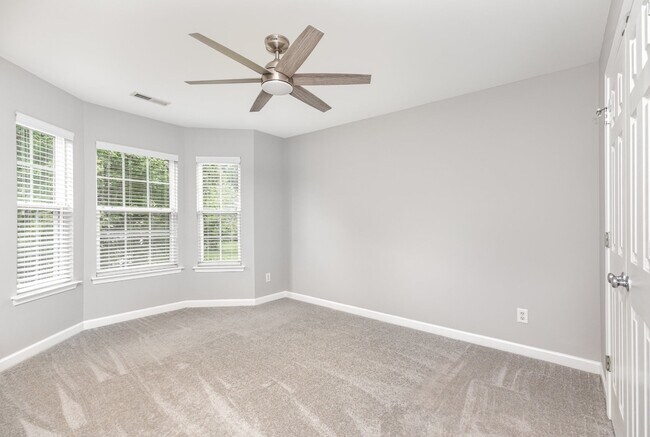 Building Photo - 8526 Suttonview Dr