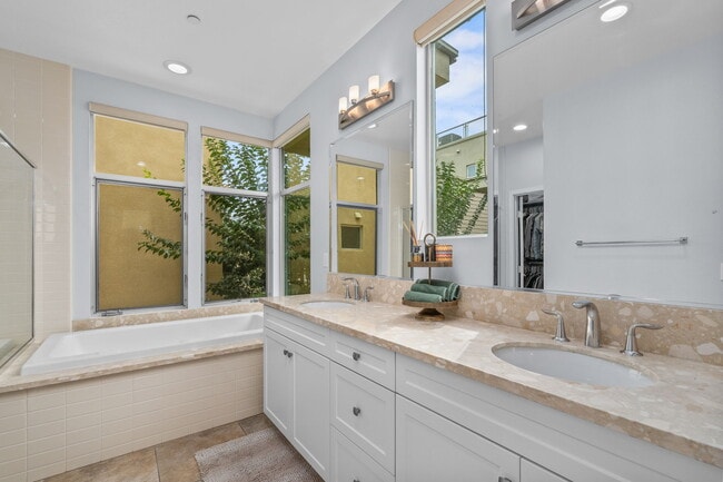 Building Photo - 7889 Altana Wy