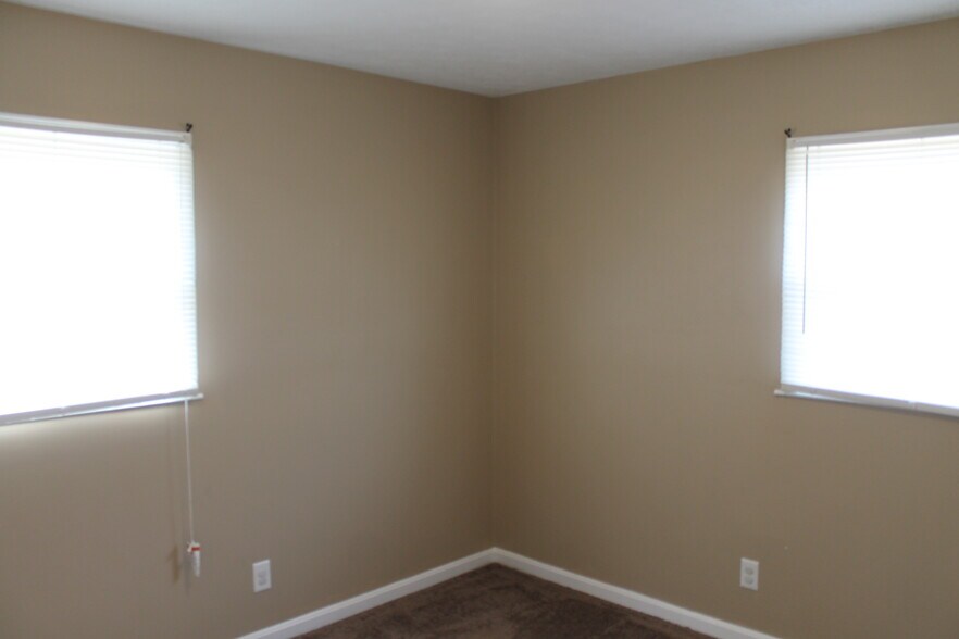 Building Photo - 5516 Brokers Tip Ln