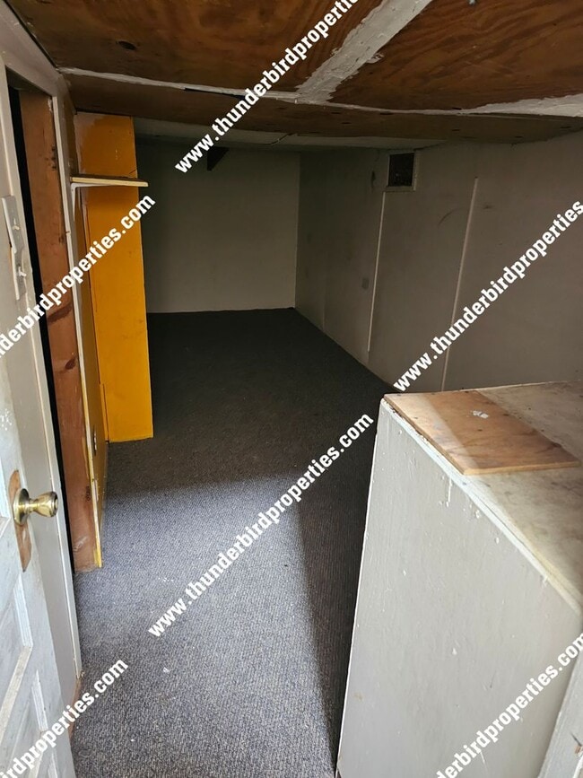 Building Photo - 2110 Coal Pl SE