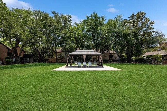 Building Photo - 3871 Indian Trail