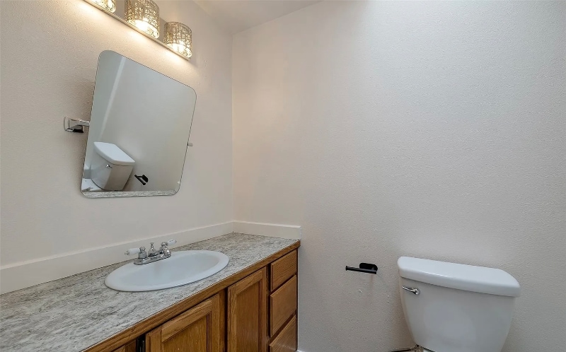 Building Photo - 27800 20th Pl S