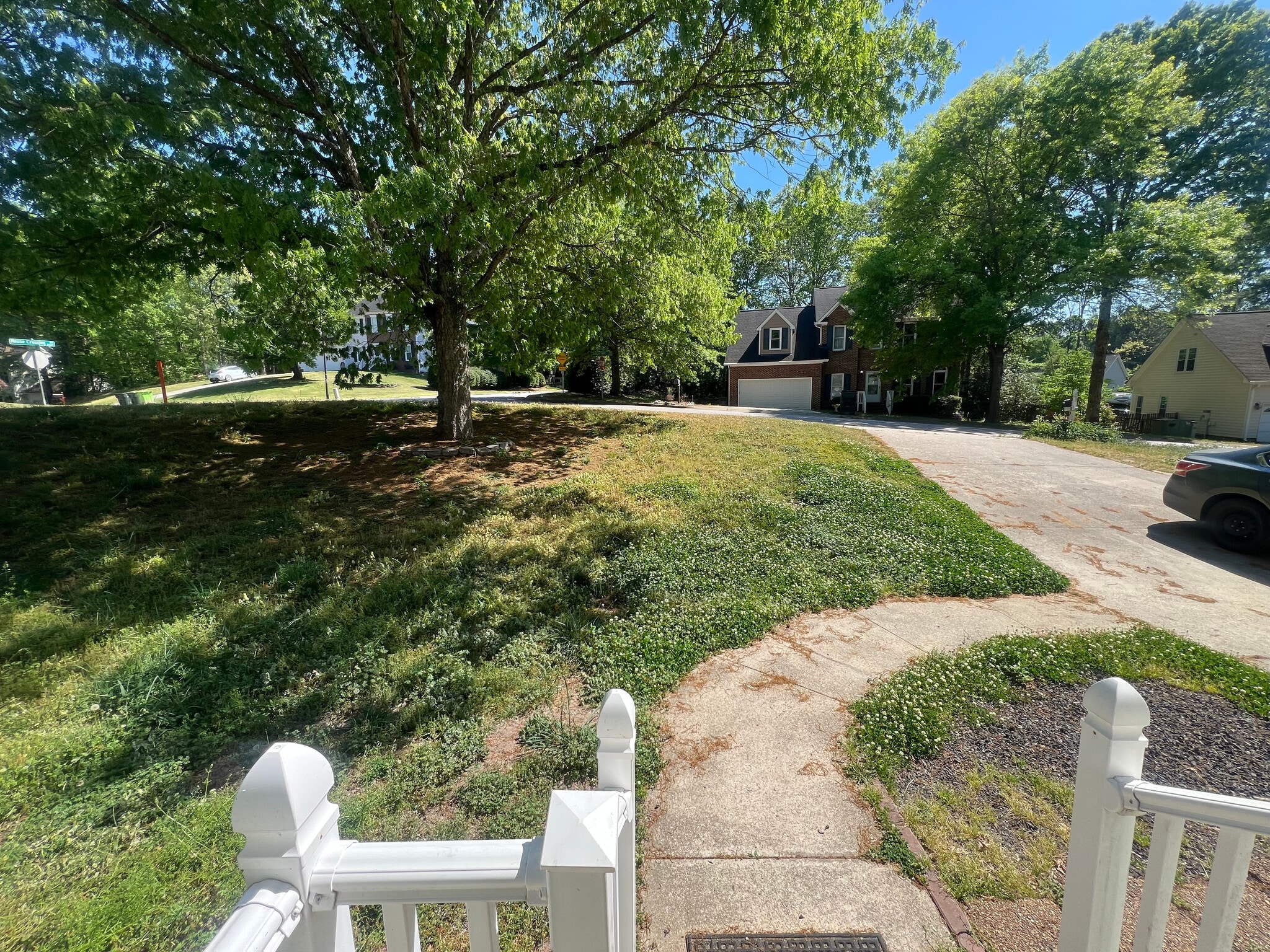 Building Photo - Room in House on Daingerfield Dr