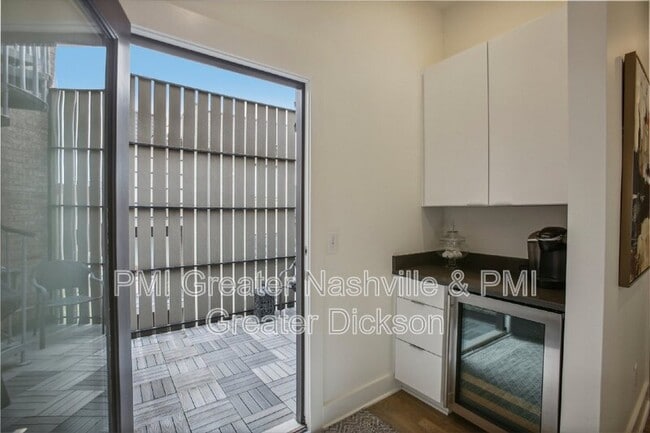 Building Photo - 520 Southgate Ave