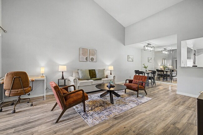 Building Photo - 9450 N 94th Pl
