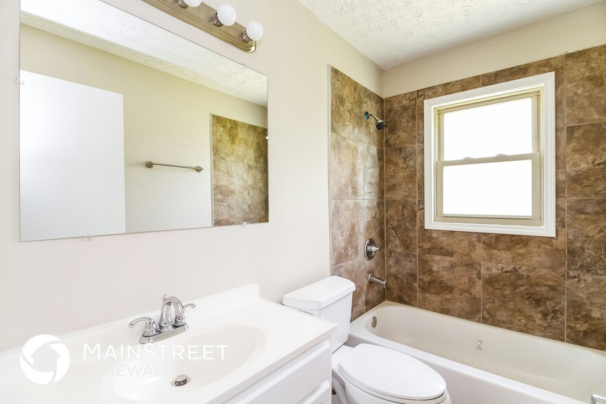 Building Photo - 5602 Mockernut Ln