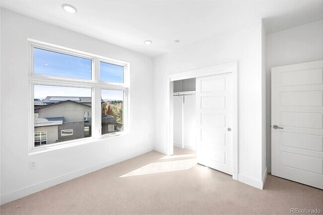 Building Photo - 11854 Vrain St