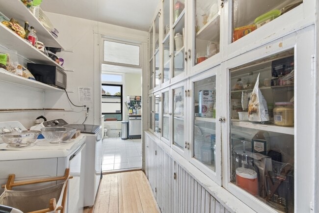 Building Photo - 12 Parkman St