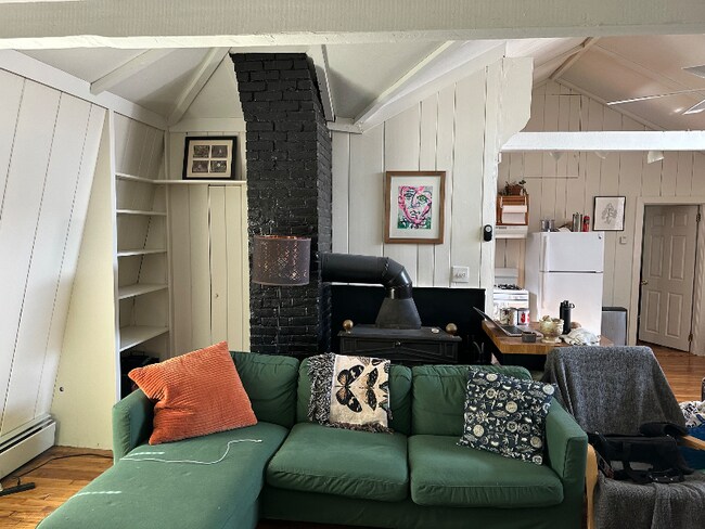 Primary Photo - 1 Waterman St