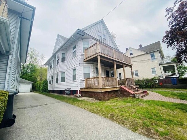 Building Photo - 110 Norwood Ave