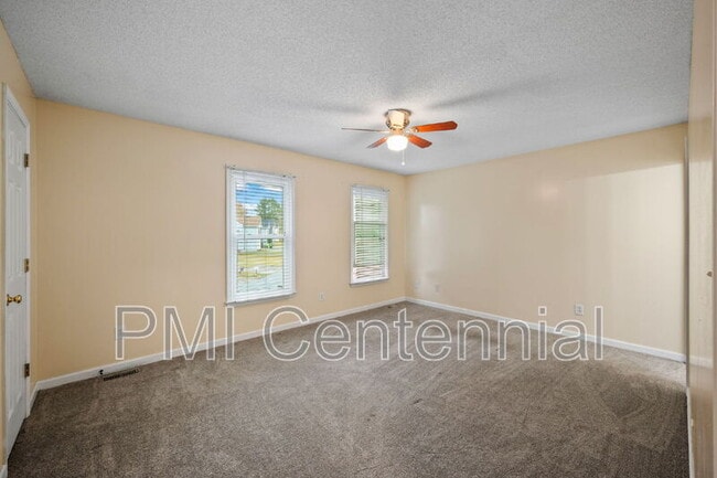 Building Photo - 8078 Woodlake Dr