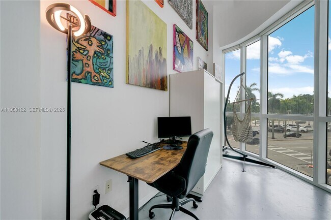 Building Photo - 253 NE 2nd St