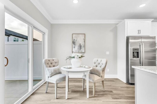 Building Photo - 166 Sango Dr