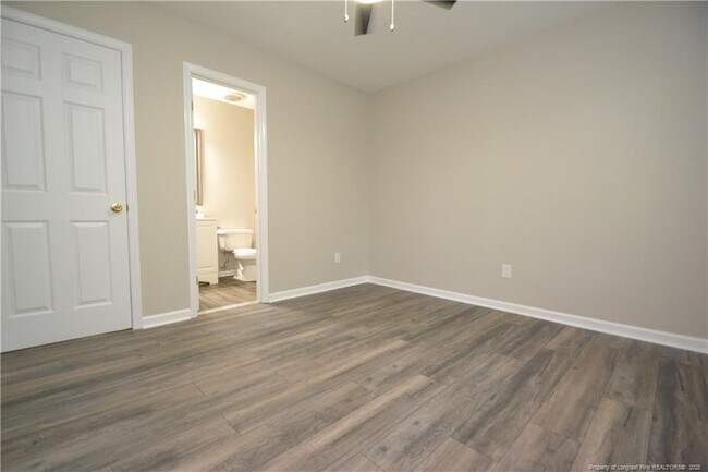 Building Photo - 4737 Sinclair Dr