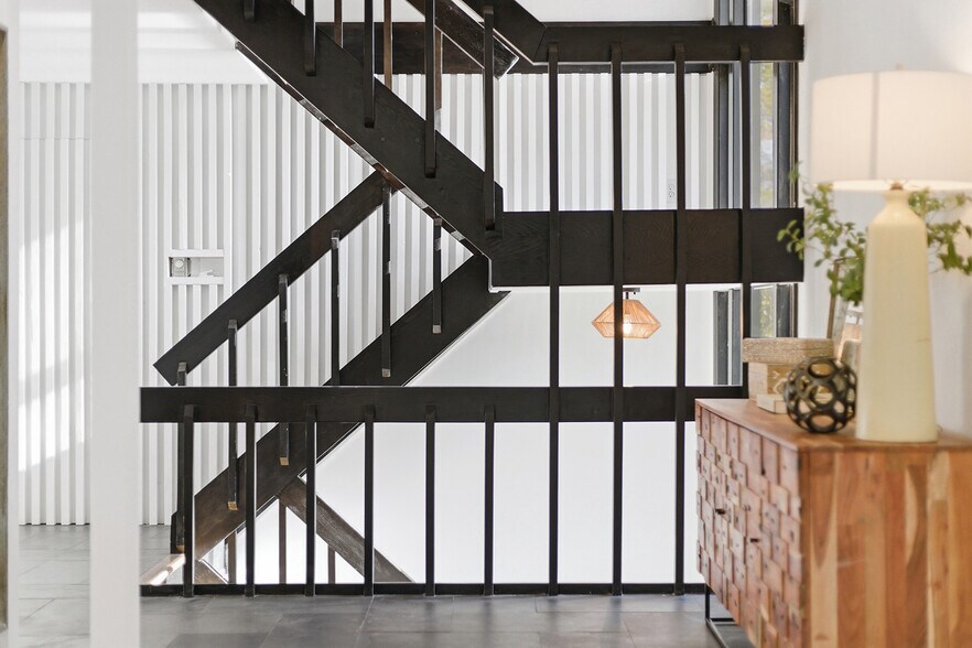 Building Photo - 1 Myrtle Hill Rd