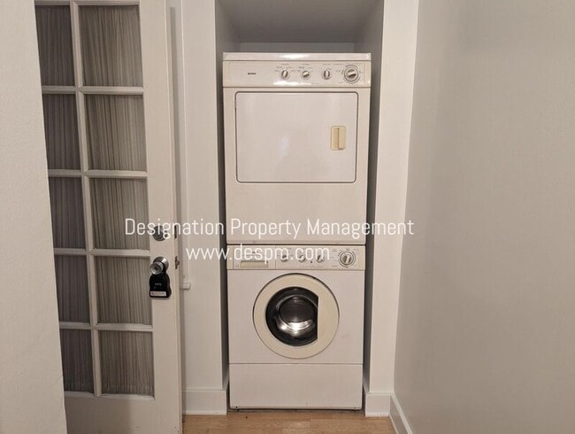 Building Photo - 1761 3/4-1764 Griffith Park Blvd