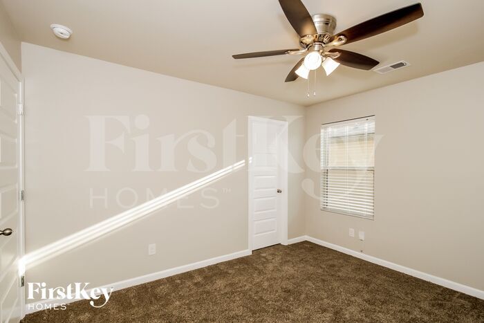 Building Photo - 11848 Lovejoy Crossing Blvd