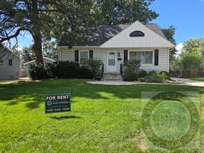 Building Photo - Beautiful 4 Bed 2 Bath Millard Home