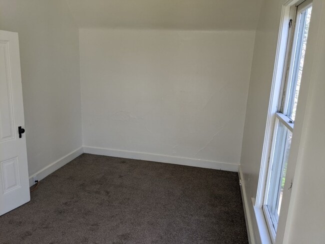 Building Photo - 1510 Broad St