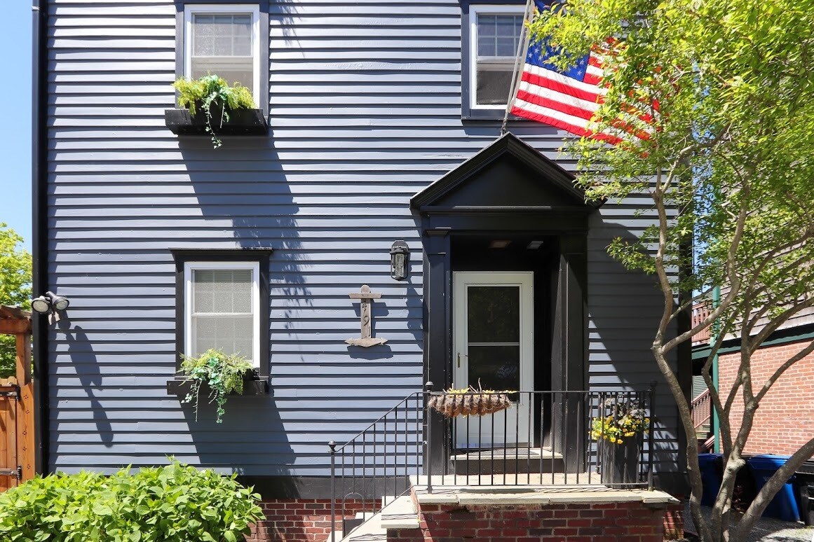 Building Photo - 491 Spring St