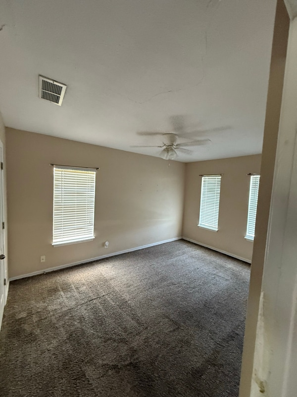 Building Photo - 3033 Moffett Ave