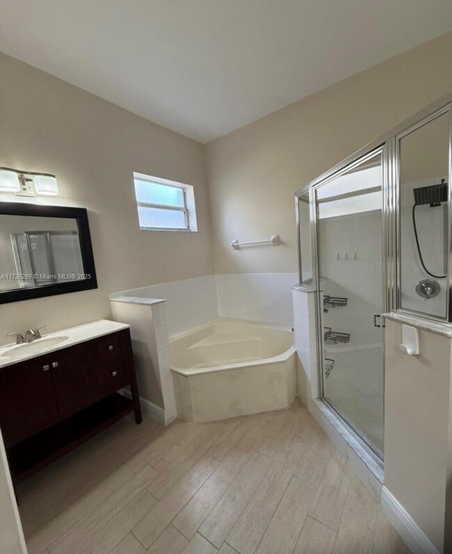 Building Photo - 2670 Dunwoodie Pl