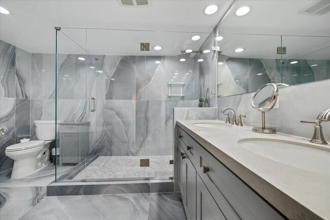 Building Photo - 13400 Polo Rd W