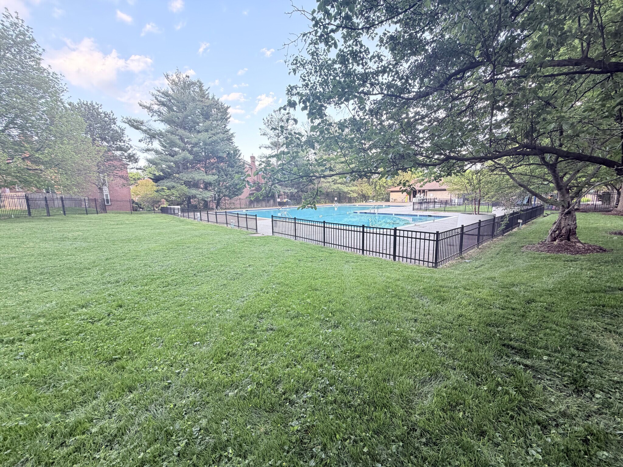 Building Photo - 3100 S Manchester St