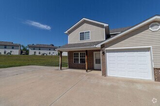 Building Photo - 1425-1427 Bodie Dr.