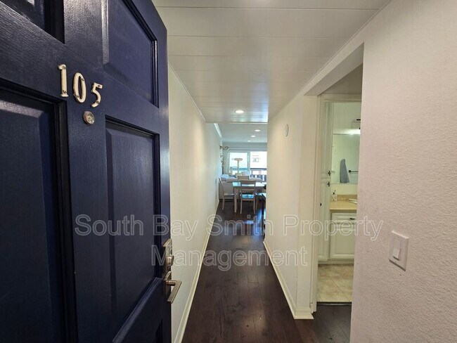 Building Photo - 320 Hermosa Ave