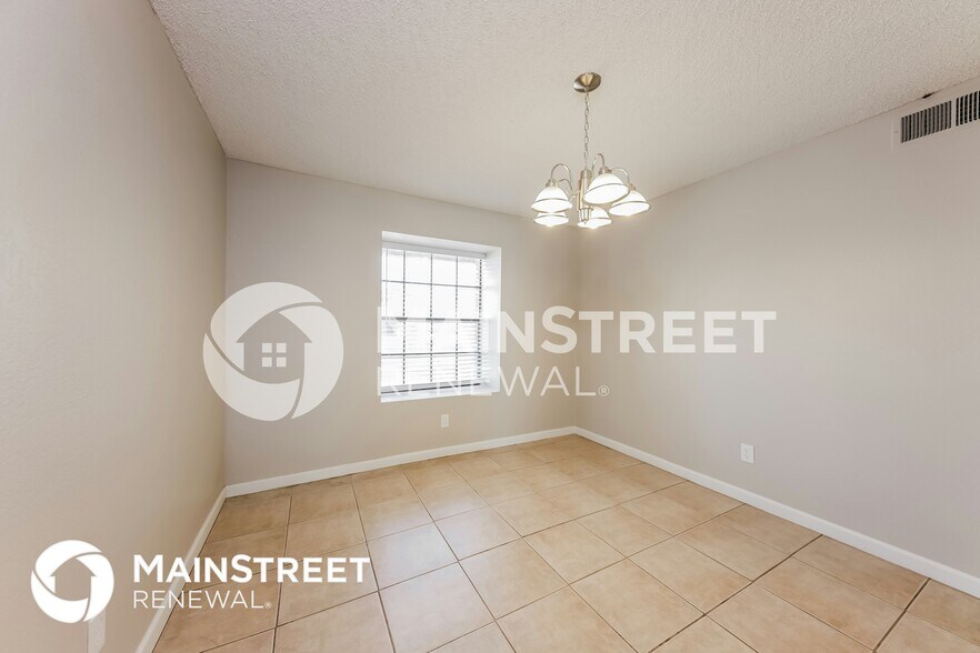 Building Photo - 7297 W Shaw Butte Dr