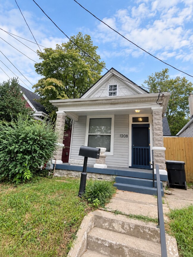Building Photo - Barret Ave.