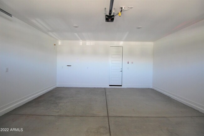 Building Photo - 9241 W Roma Ave
