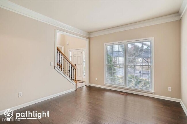 Building Photo - 4 br, 2.5 bath House - 142 Piedmont Ln UNIT