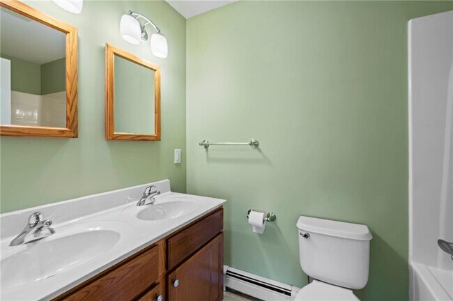 Building Photo - 35 Mapleville Main