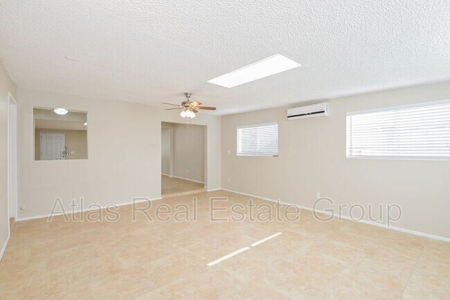 Building Photo - 8464 E Ruby Dr