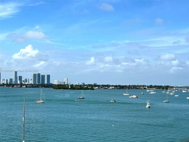 Building Photo - 650 West Ave