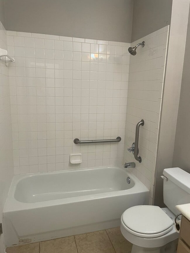 Building Photo - 3 BEDROOM, BELTON ISD