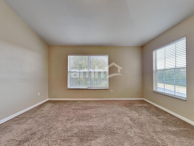 Building Photo - 31437 Heatherstone Dr