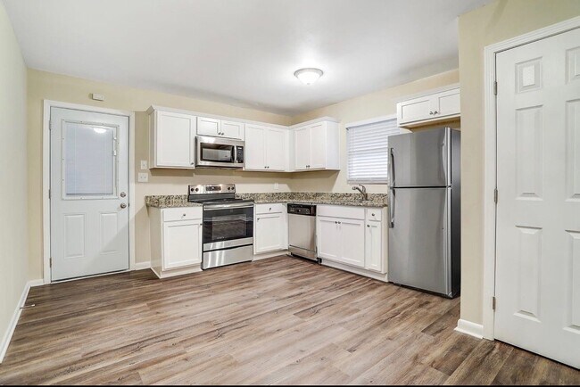 Building Photo - 2930 Arrowood Dr