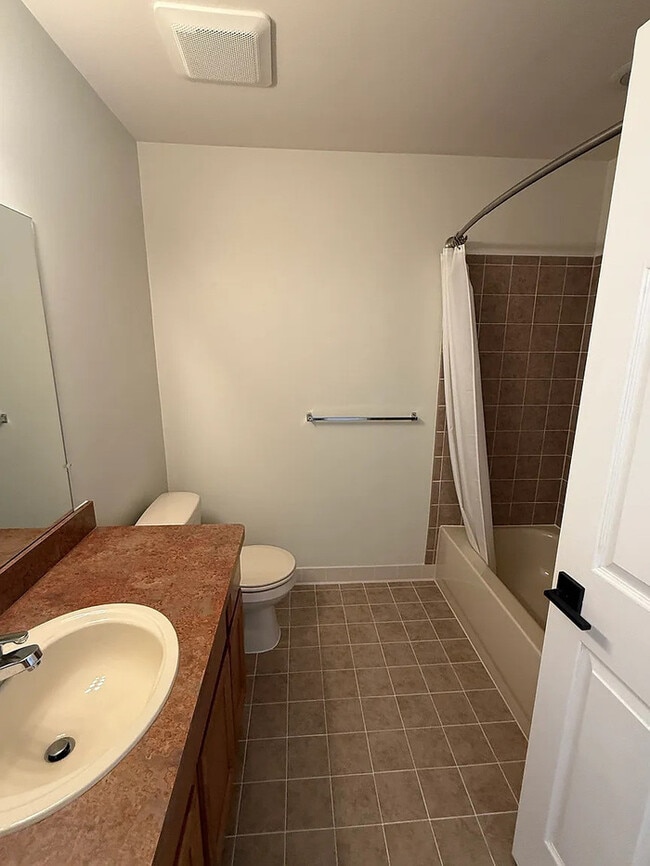 Building Photo - 51709 Adler Park Dr W